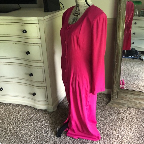 Irresistible Sue Eng fuchsia button up dress - Picture 2 of 7